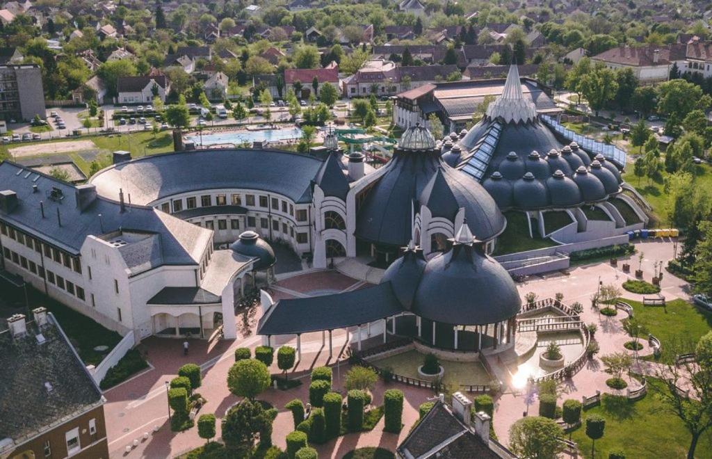 Admiral Apartman Makó Kültér fotó